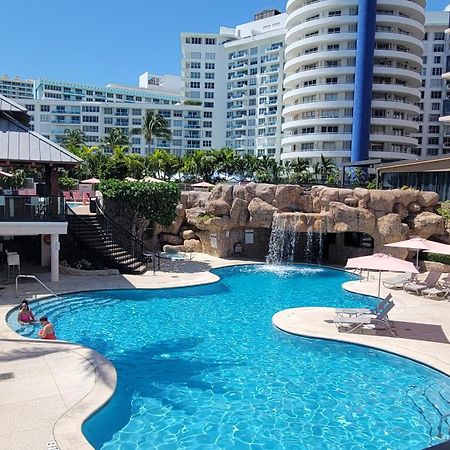 2 Bedroom 2 Bath Beachfront Condo On Miami Beach Millionaire Row Exteriör bild