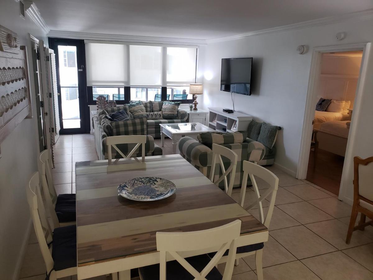2 Bedroom 2 Bath Beachfront Condo On Miami Beach Millionaire Row Exteriör bild