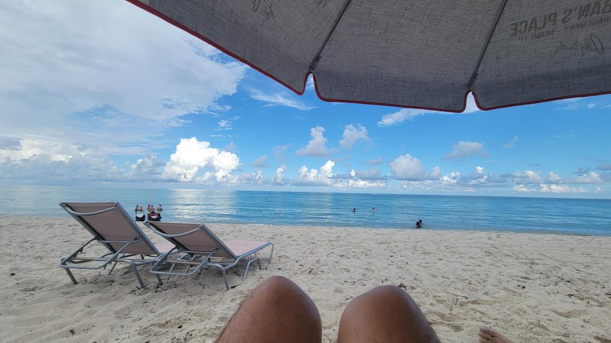2 Bedroom 2 Bath Beachfront Condo On Miami Beach Millionaire Row Exteriör bild
