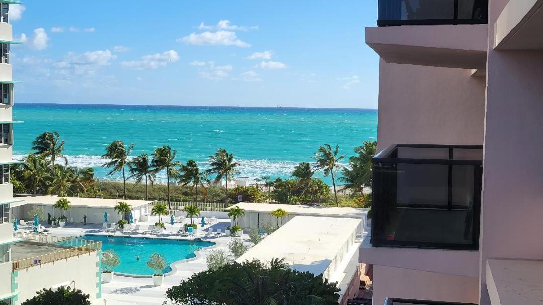2 Bedroom 2 Bath Beachfront Condo On Miami Beach Millionaire Row Exteriör bild